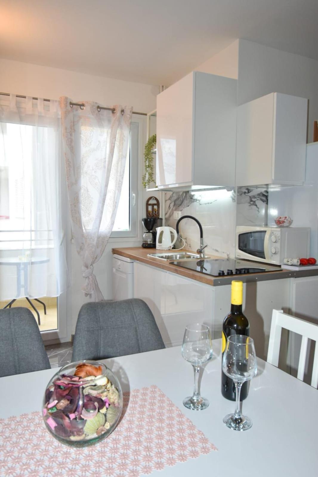 Yelena Rose West Apartment Zadar