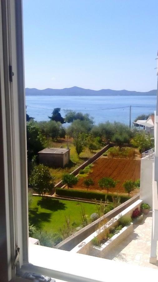 Apartment Yelena Rose West Zadar
